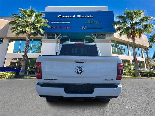 2024 RAM 2500 Laramie Crew Cab 4x4 6'4' Box