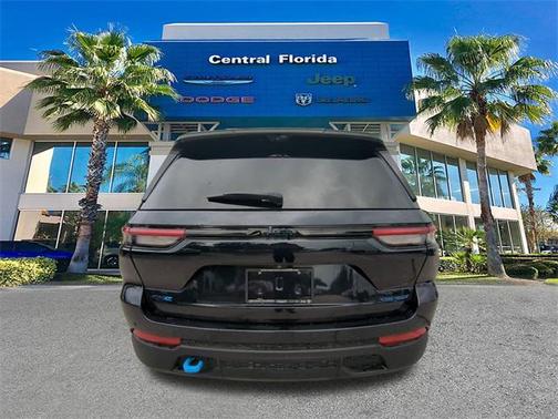 2023 Jeep Grand Cherokee 4xe Trailhawk