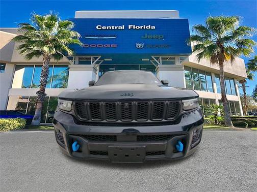 2023 Jeep Grand Cherokee 4xe Trailhawk