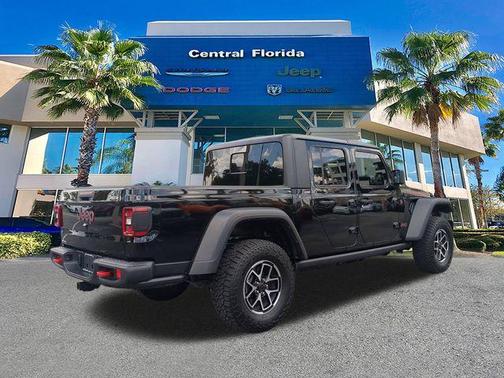 Black Clearcoat 2025 Jeep Gladiator Rubicon