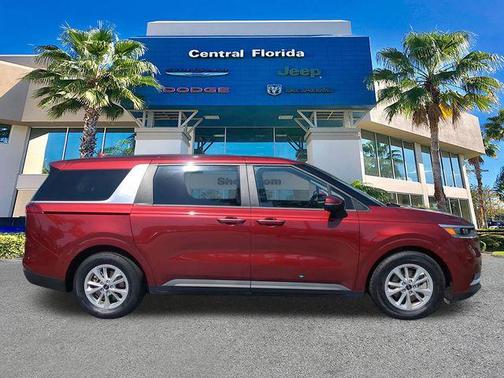 Flare Red 2024 Kia Carnival LX