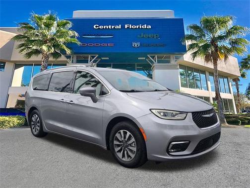 2021 Chrysler Pacifica Hybrid Touring L