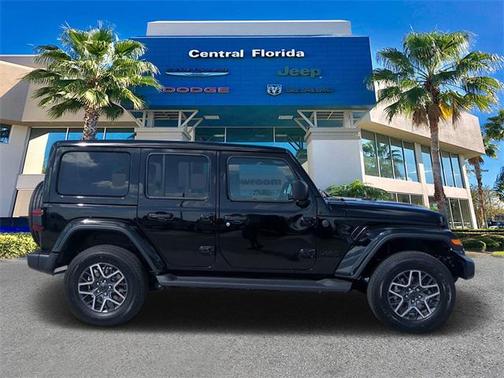 2025 Jeep Wrangler 4-Door Sahara 4x4