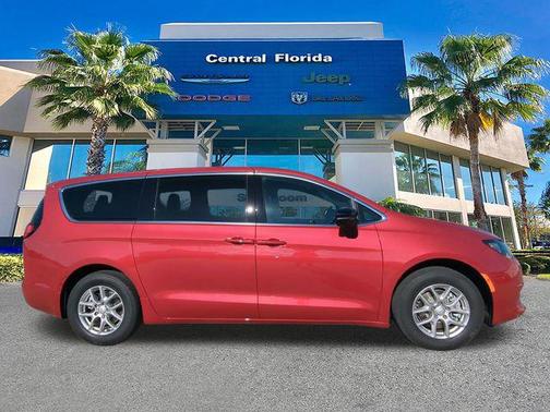 2026 Chrysler Voyager LX