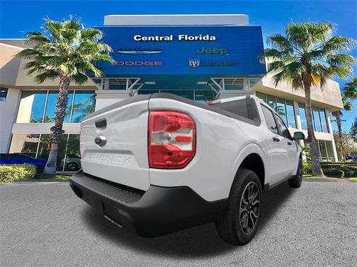 2023 Ford Maverick XL