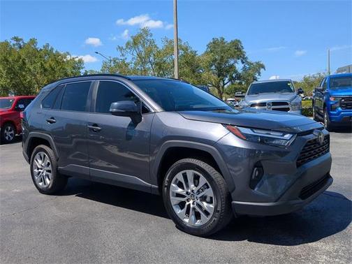 2023 Toyota RAV4 XLE Premium