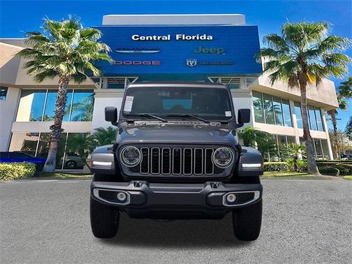 2025 Jeep Wrangler 4-Door Sahara 4x4