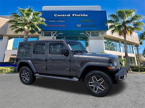 2025 Jeep Wrangler 4-Door Sahara 4x4