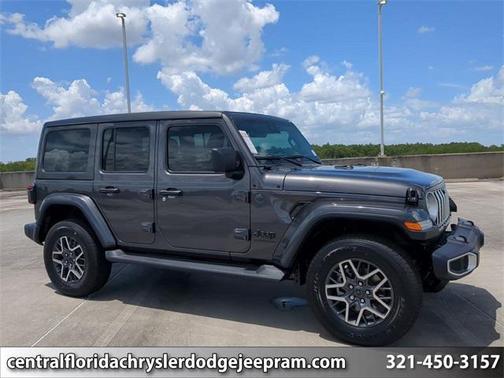 2025 Jeep Wrangler 4-Door Sahara 4x4
