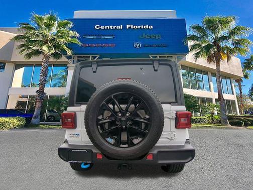 2023 Jeep Wrangler 4xe Sahara