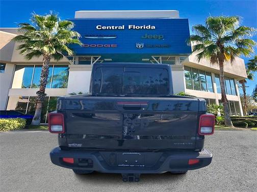 2025 Jeep Gladiator High Tide