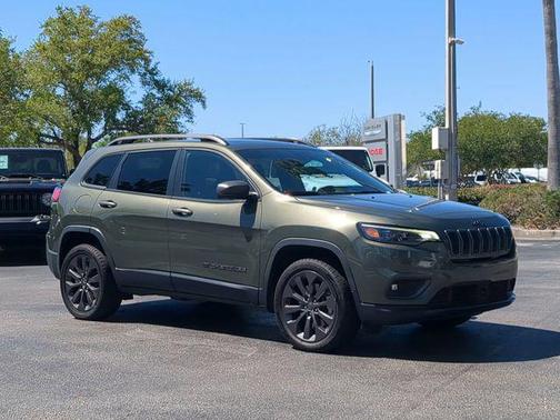 Olive Green Pearlcoat 2021 Jeep Cherokee Latitude Lux