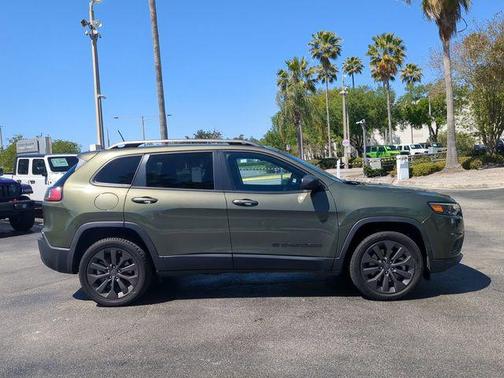 Olive Green Pearlcoat 2021 Jeep Cherokee Latitude Lux