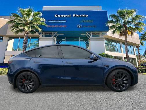 2022 Tesla Model Y Performance Dual Motor All-Wheel Drive