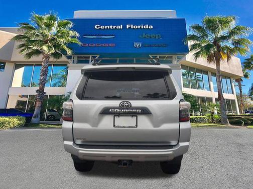 Classic Silver Metallic 2018 Toyota 4Runner TRD Off Road