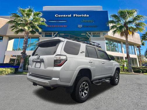 Classic Silver Metallic 2018 Toyota 4Runner TRD Off Road