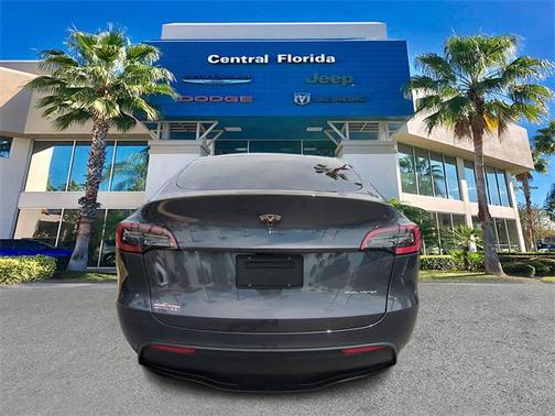 2023 Tesla Model Y Long Range Dual Motor All-Wheel Drive