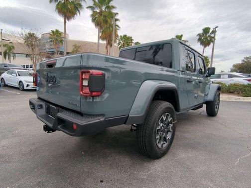 2026 Jeep Gladiator Sahara 4x4