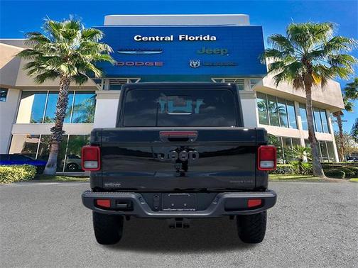 2025 Jeep Gladiator High Tide