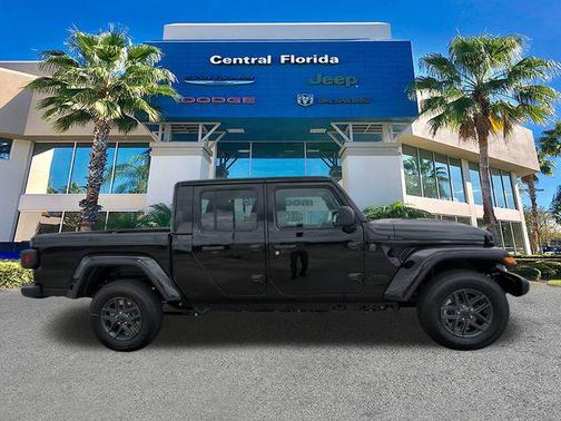 2025 Jeep Gladiator Sport S