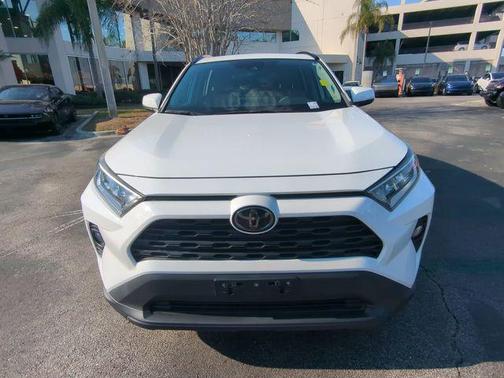 2020 Toyota RAV4 XLE Premium