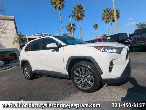 2020 Toyota RAV4 XLE Premium
