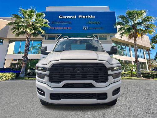 Bright White Clearcoat 2026 RAM 2500 Big Horn Crew Cab 4x4 6'4' Box