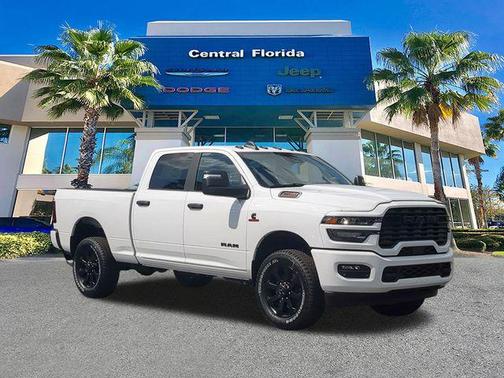 Bright White Clearcoat 2026 RAM 2500 Big Horn Crew Cab 4x4 6'4' Box