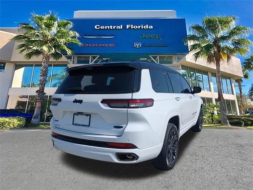 2025 Jeep Grand Cherokee L Summit Reserve