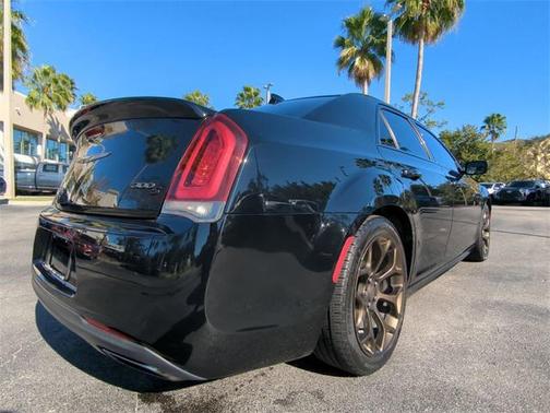 2018 Chrysler 300 S
