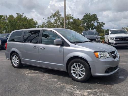 2020 Dodge Grand Caravan SE
