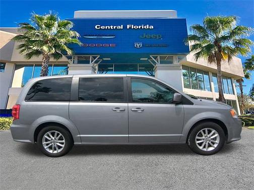 2020 Dodge Grand Caravan SE
