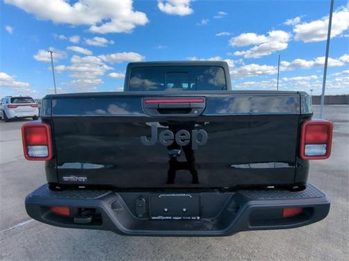 2025 Jeep Gladiator Sport S