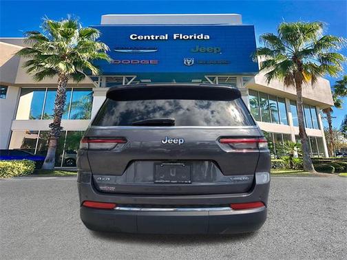 2023 Jeep Grand Cherokee L Laredo