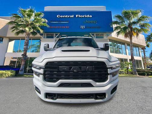 2026 RAM 3500 Limited Crew Cab 4x4 8' Box