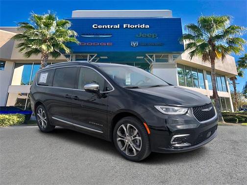 2025 Chrysler Pacifica L