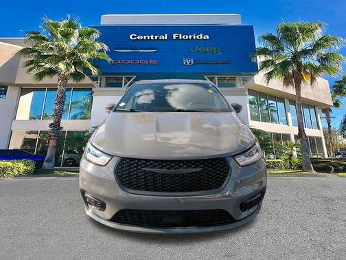 2022 Chrysler Pacifica Hybrid Touring L