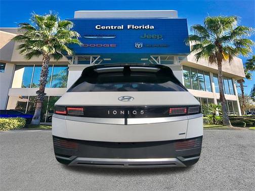 2023 Hyundai IONIQ 5 SE