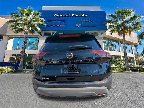2022 Nissan Rogue SV