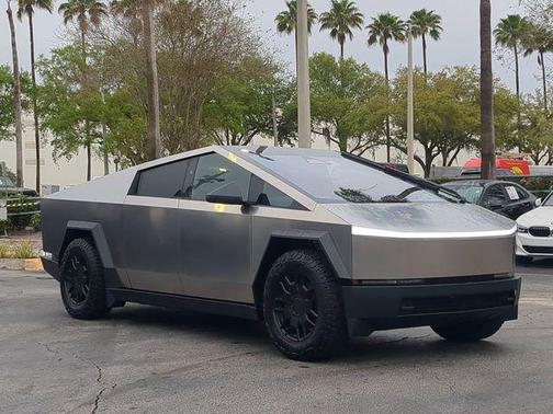 2024 Tesla Cybertruck Cyberbeast