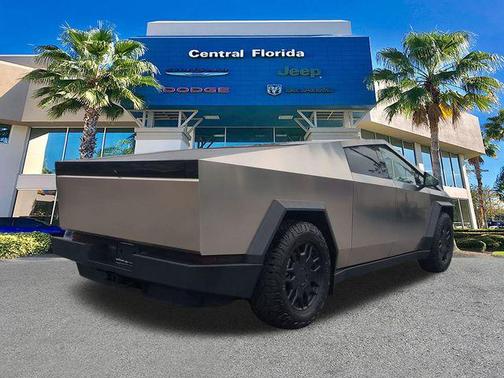 2024 Tesla Cybertruck Cyberbeast