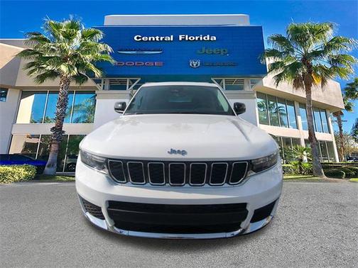 2023 Jeep Grand Cherokee L Laredo