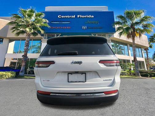 2023 Jeep Grand Cherokee L Laredo