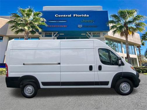 2025 RAM ProMaster 2500 Tradesman