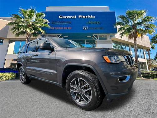2019 Jeep Grand Cherokee Laredo