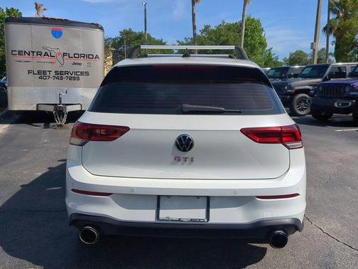 2024 Volkswagen Golf GTI 2.0T SE DSG