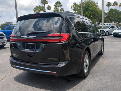 2022 Chrysler Pacifica Limited