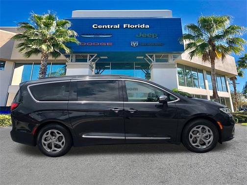 2022 Chrysler Pacifica Limited