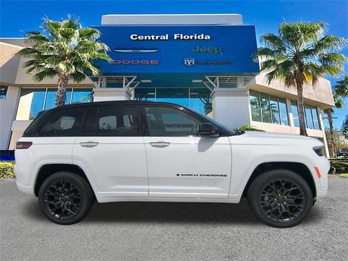 2025 Jeep Grand Cherokee Summit