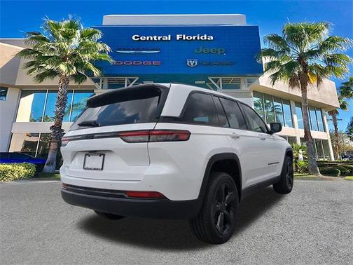 2025 Jeep Grand Cherokee Altitude
